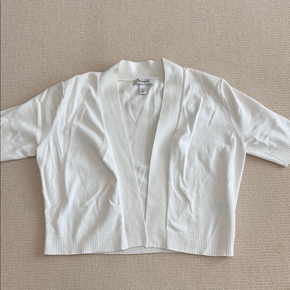 White Open-Front Short Sleeve Cardigan - Picture 2 of 5